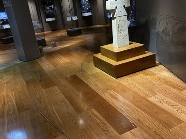 classic-floor-cleaning (10)-kireth-ai